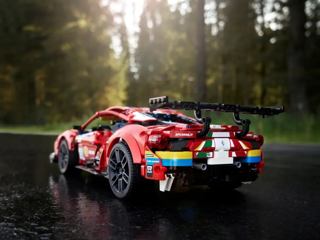 خرید برند لگو، لگو اورجینال، لگو اصلی، لگو ماشین، لگوتکنیک، لگو فراری، لگو ماشین مسابقه، لگو برند لگو «تکنیک فراری Ferrari 488 GTE " AF Corse"»  لگو فراری Lego Brand LEGO Technic Ferrari 488 GTE “AF Corse"  42125