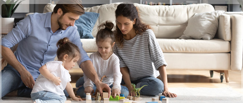 نقش والدین در بازی و تأثیر آن بر مهارت‌های اجتماعی و احساسی کودکان