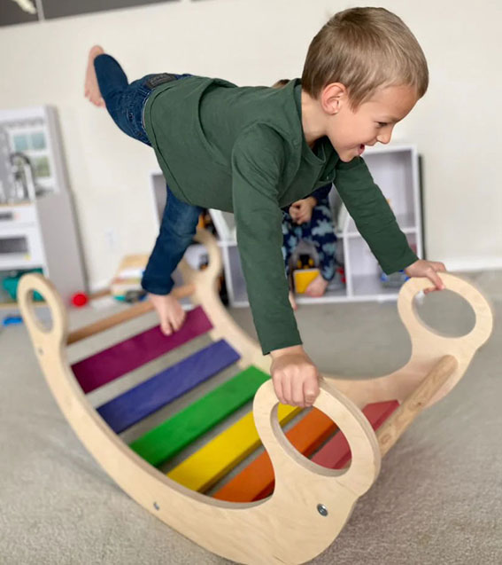 اسباب‌بازی‌های کودکان و تاثیر آن‌ها بر خلاقیت و مهارت‌های زندگی