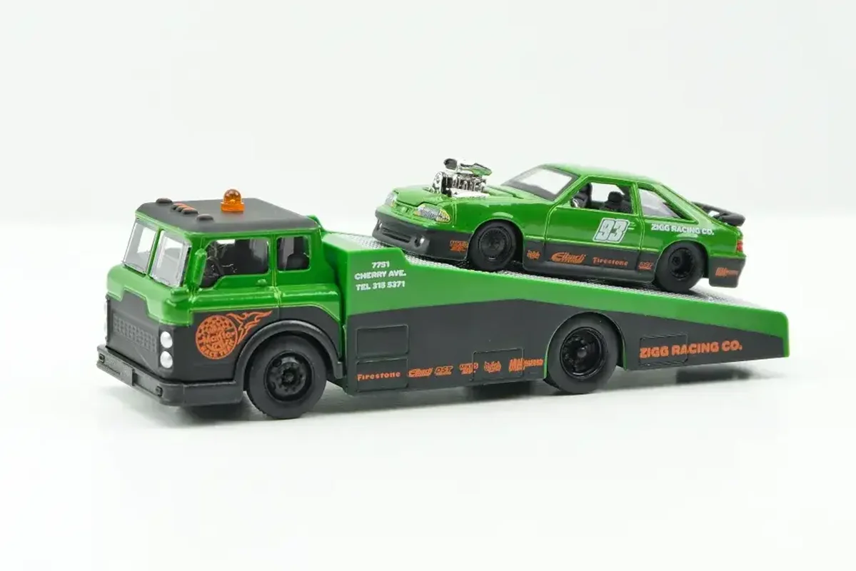 ماشین فلزی رمپ تراک 1993 فورد SVT کبرا Maisto Ramp Truck 1993 Ford SVT Cobra