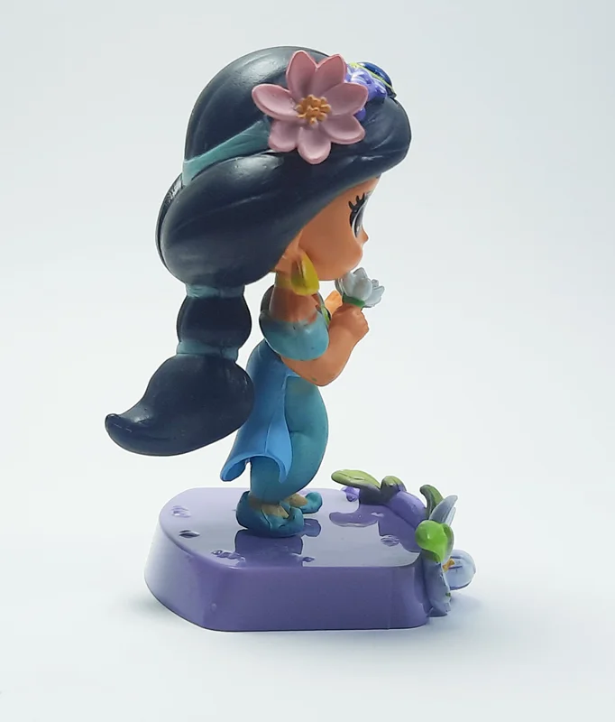 فیگور جاسمین Jasmine Figure از زاویه کناری