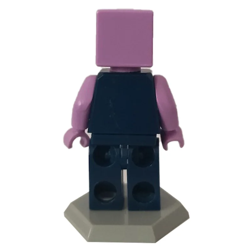 مینی فیگور لگو تانوس ماینکرفتی در نمای پشت با جزئیات پشت سر و پشت بدن