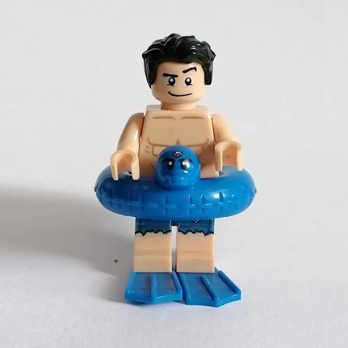 مینی فیگور لگو سوپرمن در تعطیلات Vacation Superman