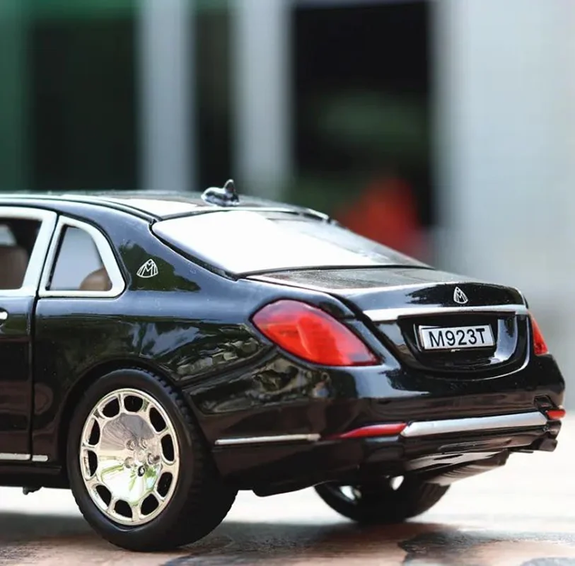 خرید ماشین فلزی ایکس ال جی «مرسدس بنز میباخ» ماشین فلزی XLG Diecast Car model The Mercedes-Maybach M923T