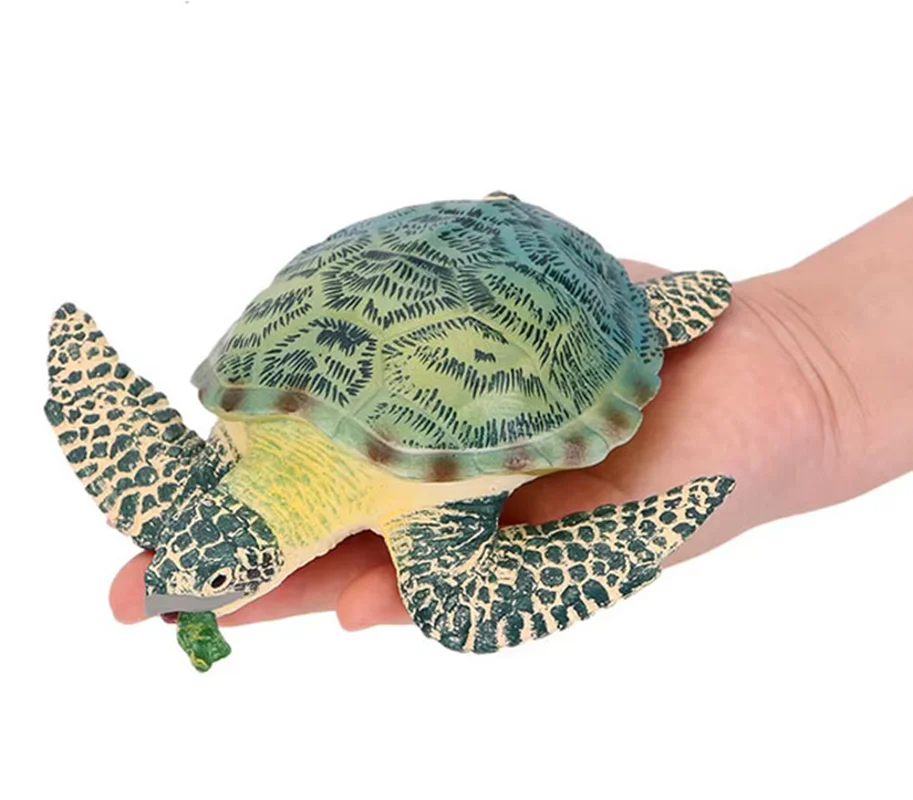 فیگور لاک پشت اقیانوسی Leatherback Tortoise Turtle در مقیاس با دست انسان