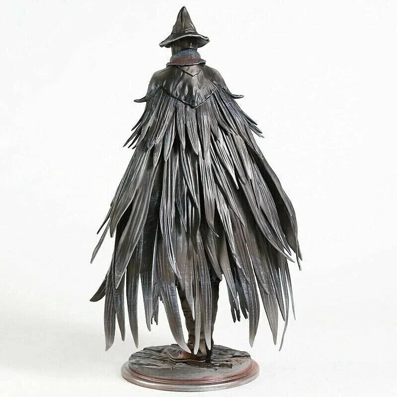 فیگور آیلین شکارچی کلاغ Bloodborne - نمای پشت