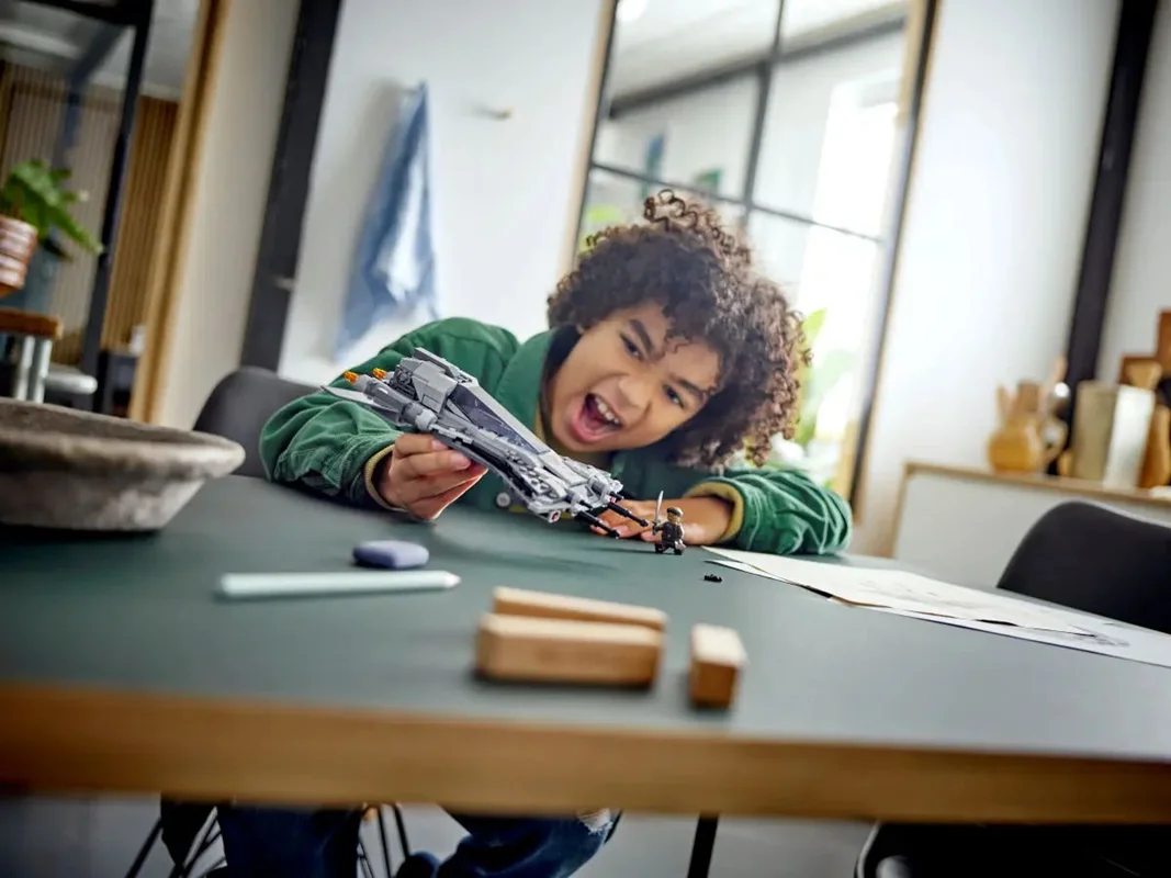 "LEGO Star Wars Pirate Snub Fighter 75346 - مجموعه ساختنی جنگنده دزدان دریایی با جزئیات دقیق و طراحی زیبا.""LEGO Star Wars Pirate Snub Fighter 75346 - مجموعه ساختنی جنگنده دزدان دریایی با جزئیات دقیق و طراحی زیبا."