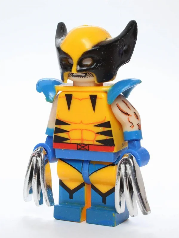 مینی فیگور لگو ولورین نمای مورب