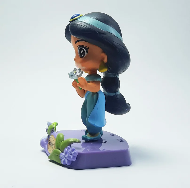 فیگور جاسمین Jasmine Figure در نمای جانبی با جزئیات پایه