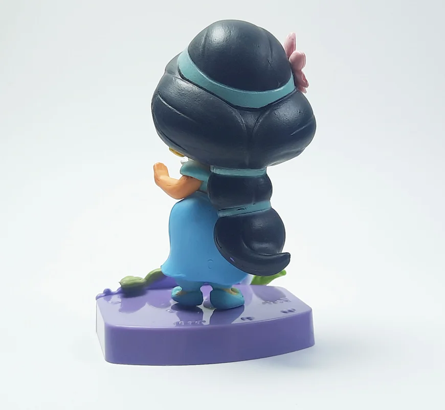 فیگور جاسمین Jasmine Figure از پشت با نمایش جزئیات موها