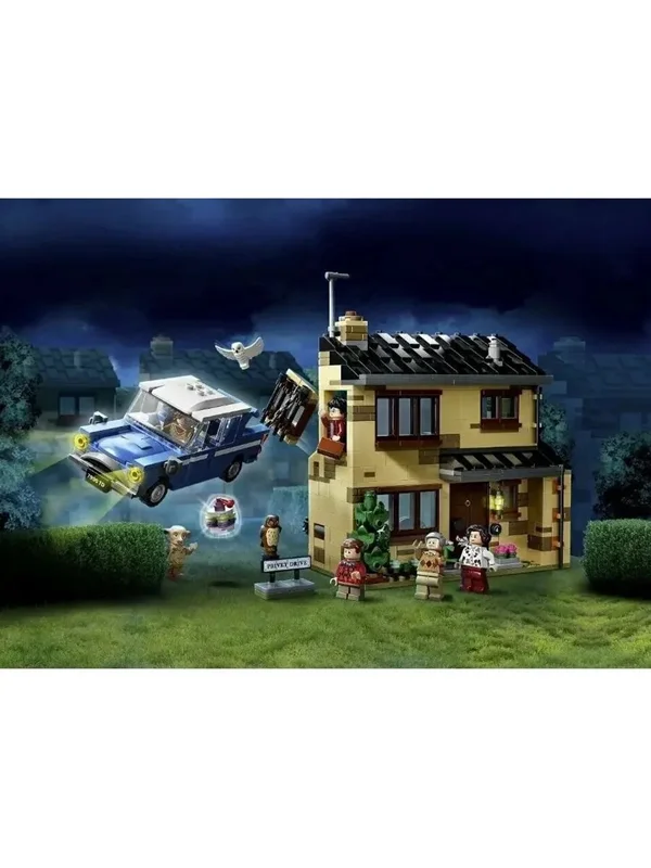 نمای سهبعدی از لگو ساختمان هری پاتر با ماشین جادویی در حال پرواز