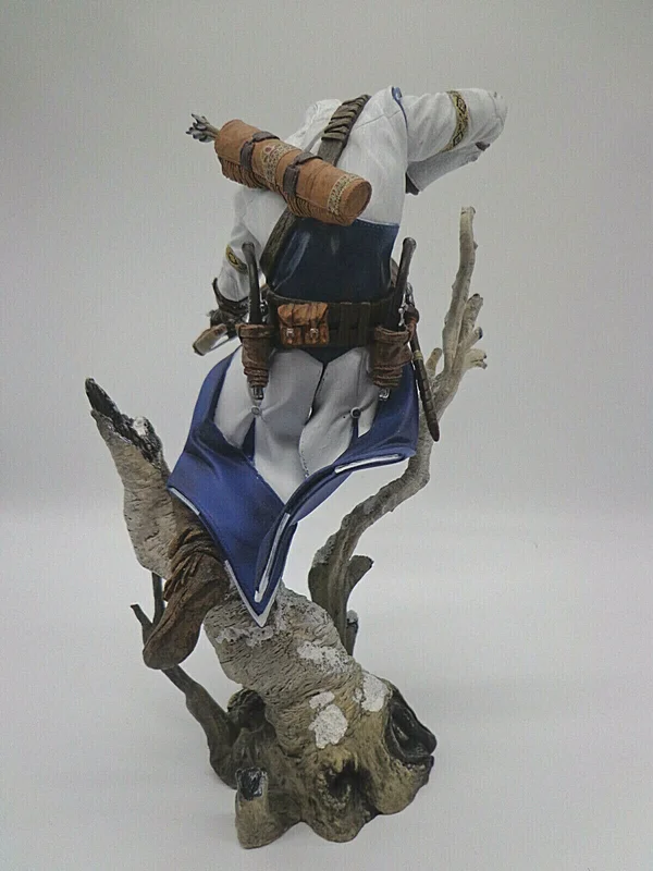 خرید فیگور اساسینز گرید III «کانر» Assassin's Creed III - Connor: The Hunter Figure