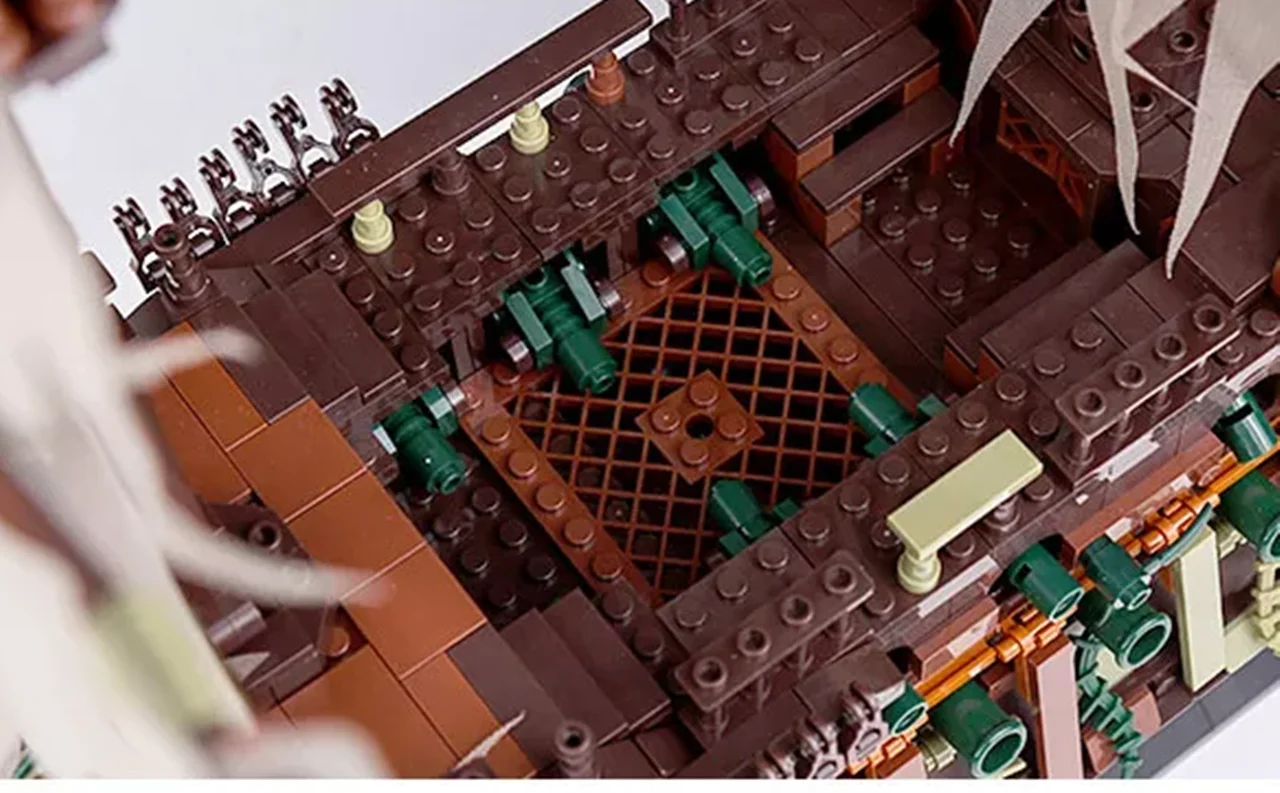 جزئیات عرشه کشتی لگو Mould King 13138