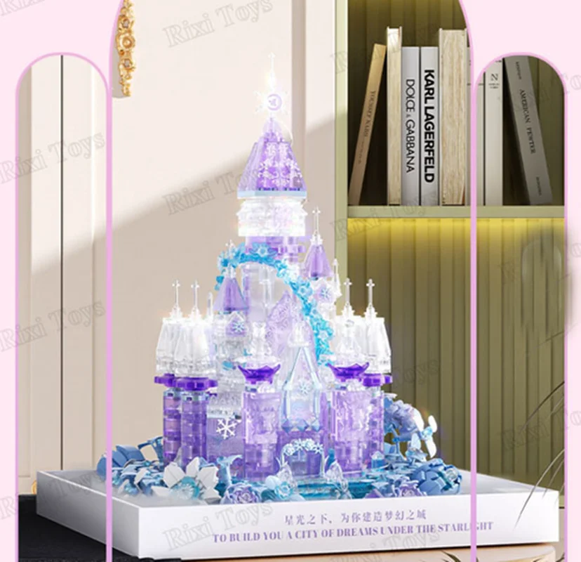 نمای کامل ساختهشده قلعه ماه ستارهای Wonder Moon Star Moon Castle Awaken A Girl's Dream 504237 با نورپردازی