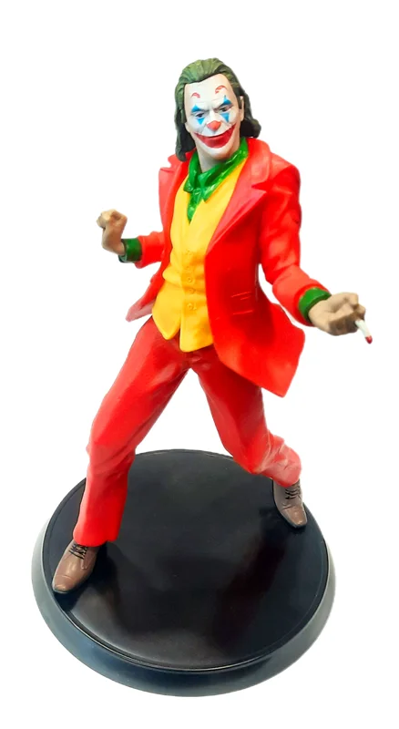 تصویر جوکر با حالت رقص و از زوایای مختلف