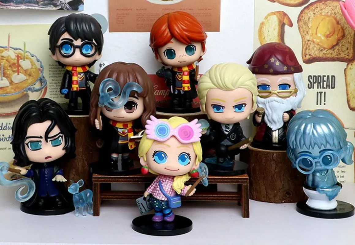 فیگورهای دامبلدور Albus Dumbledore و لونا لاوگود Luna Lovegood از کنار